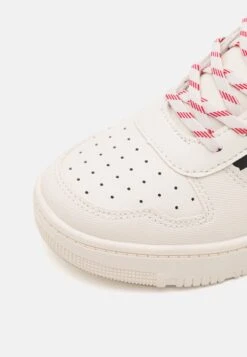 Friboo Sneakers Hoog - Off White 11 Friboo Sneakers Hoog - Off White -Friboo 0aa73f259caf4fc9b6e9578882fa4b11