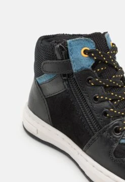 Friboo Leather - Sneakers Hoog - Black -Friboo 447b3de2da144d44915599b1383953da