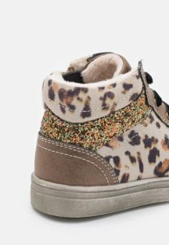 Friboo Sneakers Hoog - Bronze 11 Friboo Sneakers Hoog - Bronze -Friboo fd4157f8e8184f338836a0605c89ba93